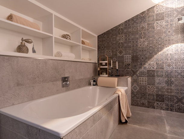 Buenning Vermietung Grossenbrode Ferienwohnung Meerblick Villa 47 Badewanne